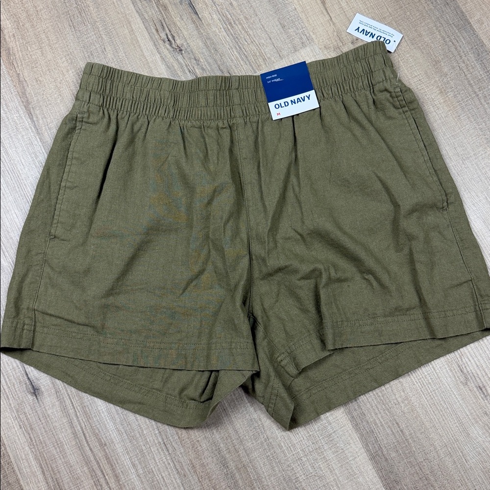 Old Navy‎ Women's Olive Green High-Rise Linen Shorts. NWT. Size Medium.